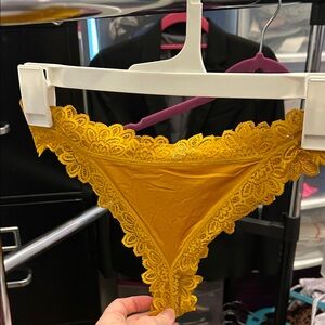 Aerie Mustard Lace Trim Panties